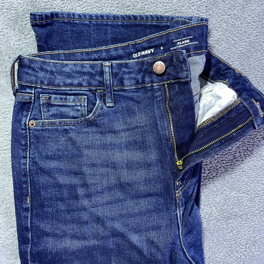 Old Navy Higher High Rise Flare Jeans 6 Dark Wash Denim Women's Secret Smooth